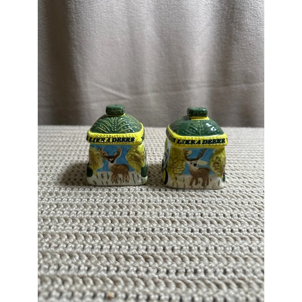 John Deere Gibson Ceramic Salt and Pepper Shaker Set Nothing Runs Like A Deere